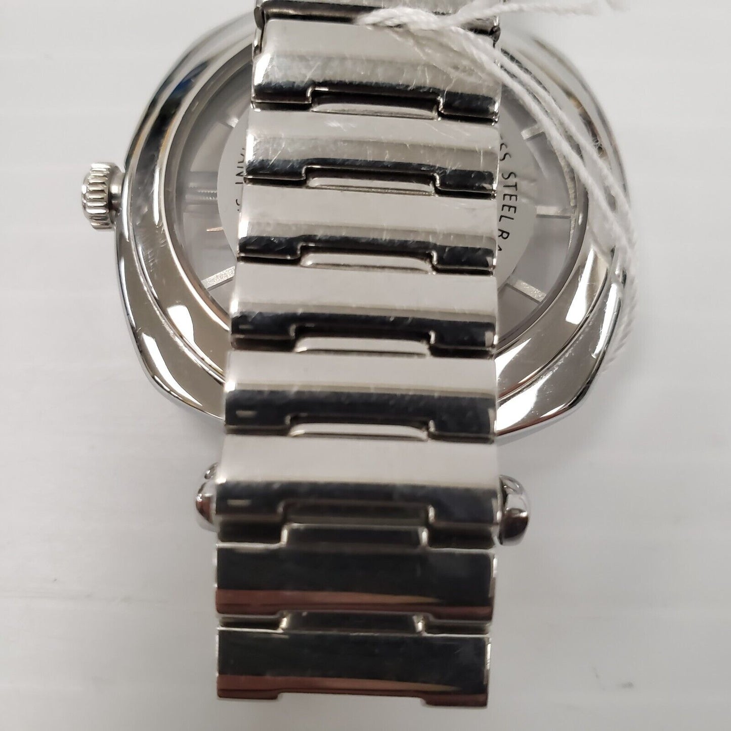 (28893-1) Kenneth Cole 15108M Watch