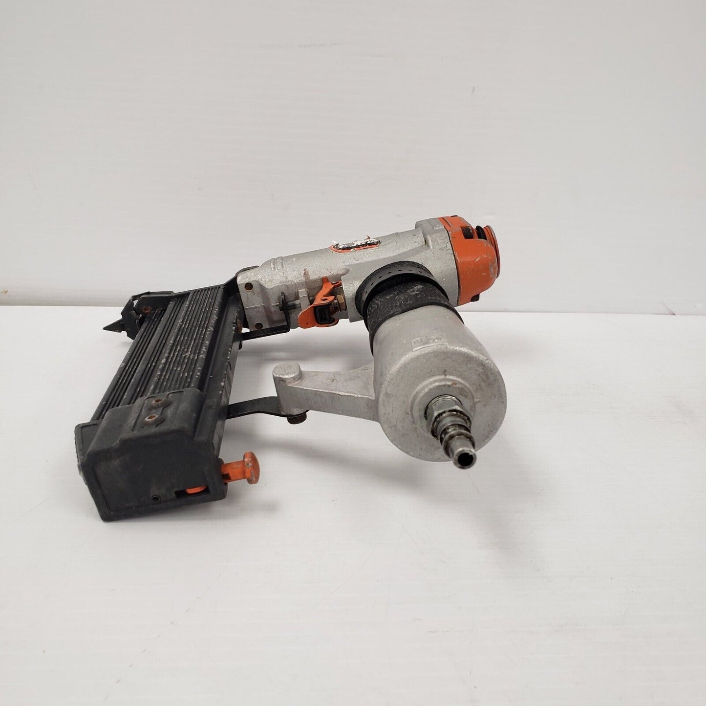 (29499-1) Paslode HP100 Air Nailer