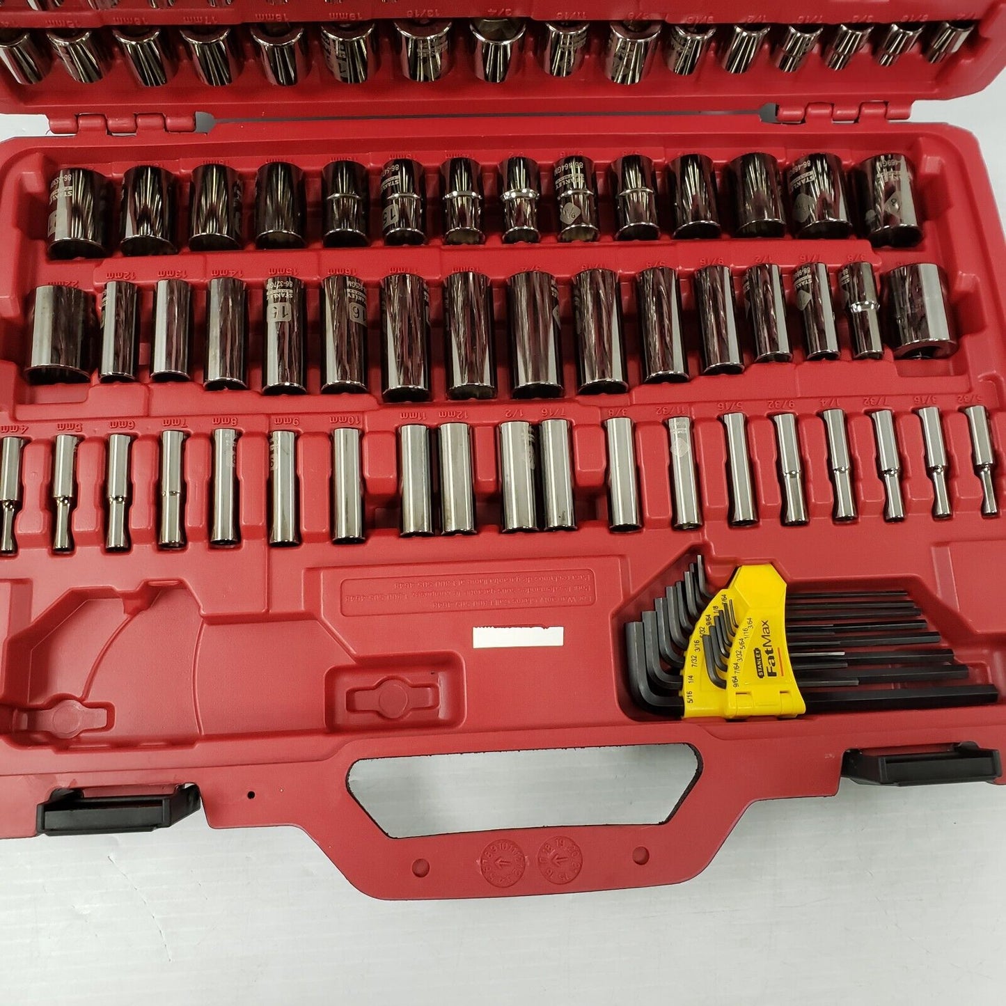 (I-33186) Stanley 0580277-6 173 Piece Socket Set