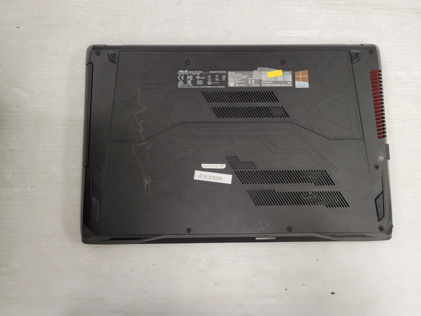 (51325-1) Asus FX53V  Gaming Laptop