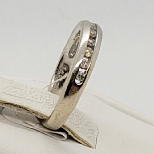 (NI-2107) Ladies 14K White Gold Ring