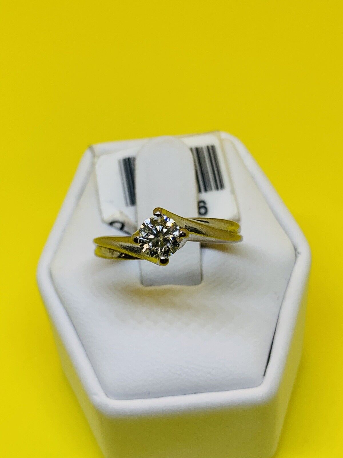 (N45526) White 14k Gold Solitaire Diamond Ring