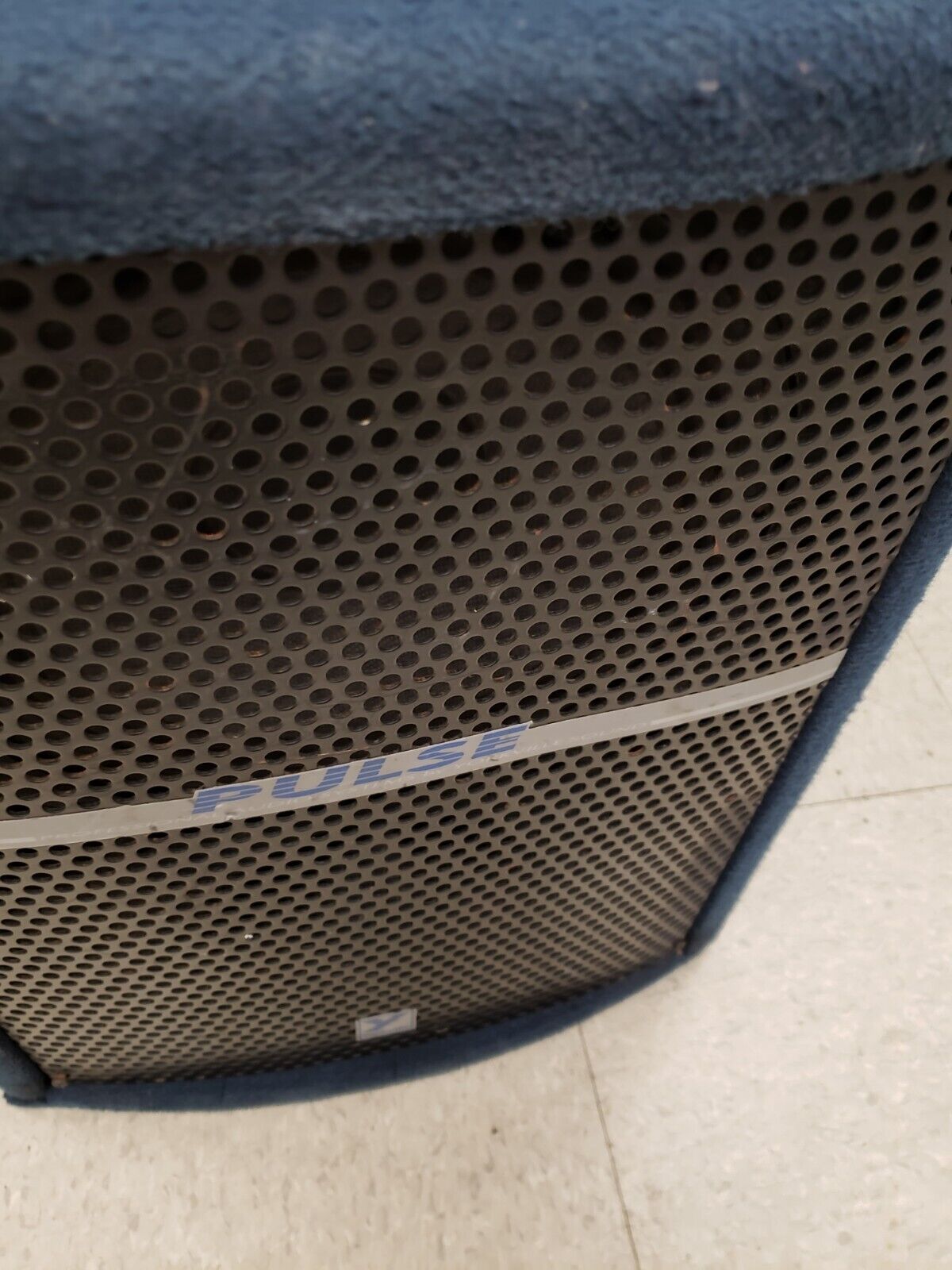 (I-34218) Yorkville Pulse PM10 Speaker