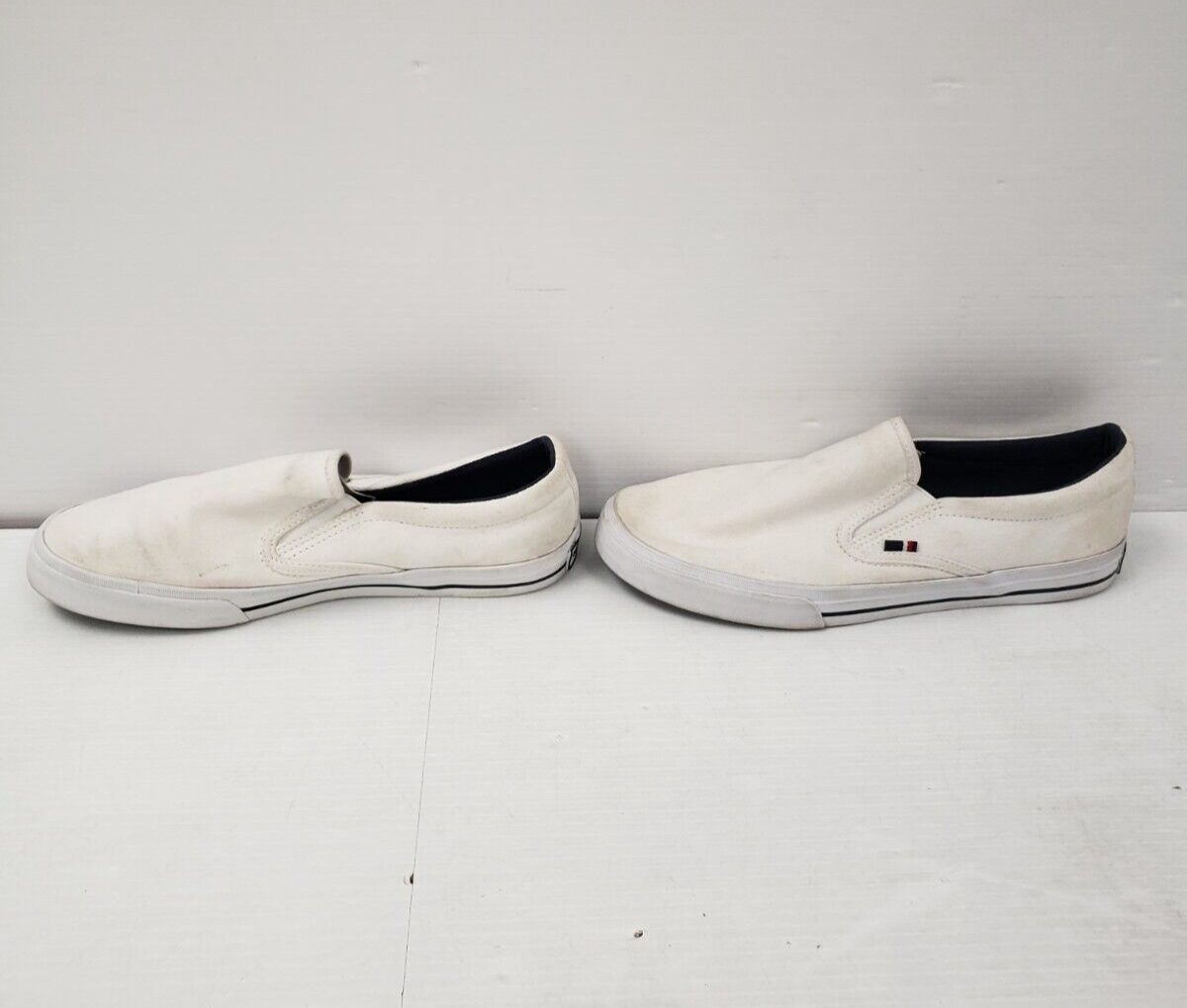 (22004-1) Hilfiger White Shoes-Size 8