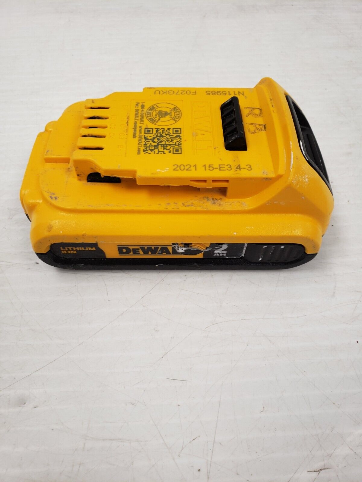 (44274-12) Dewalt DCB203 Battery