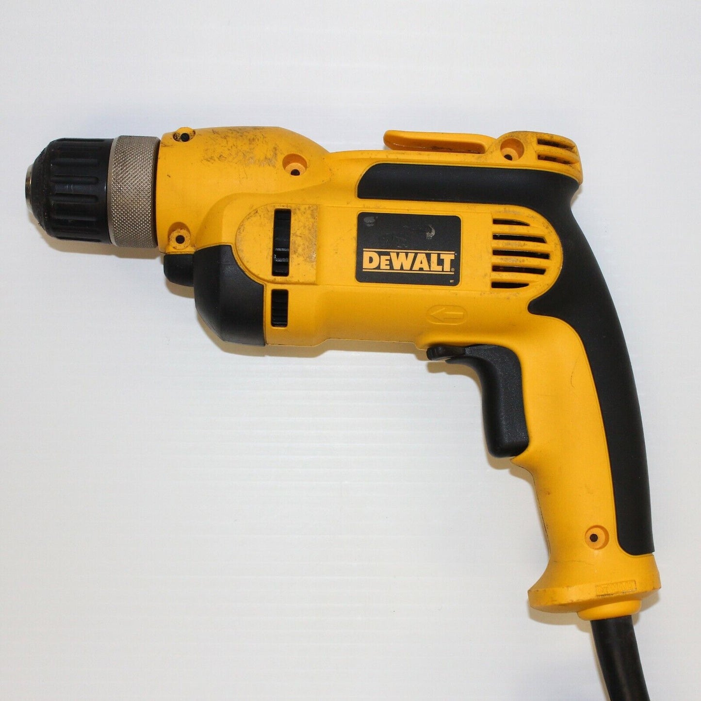 (NI-9828) Dewalt Corded Drill