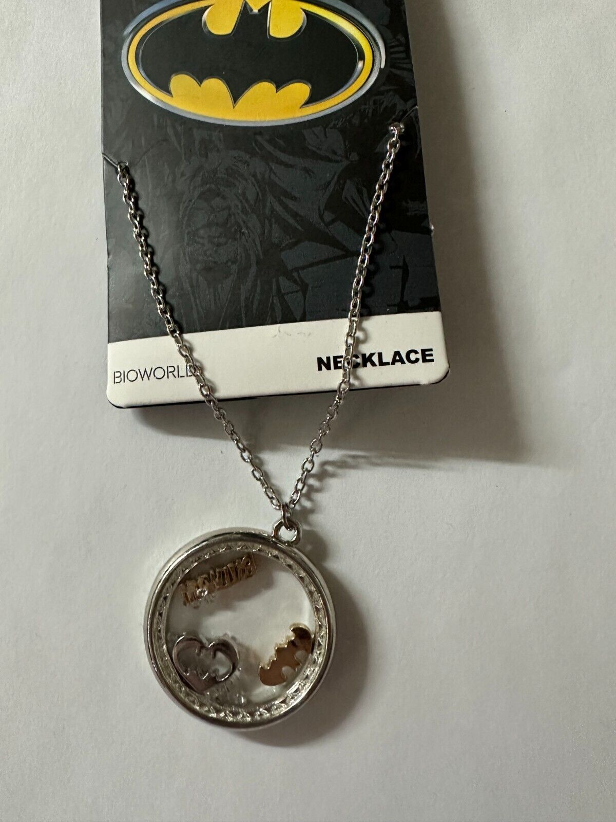 Collier shaker à breloque Batman