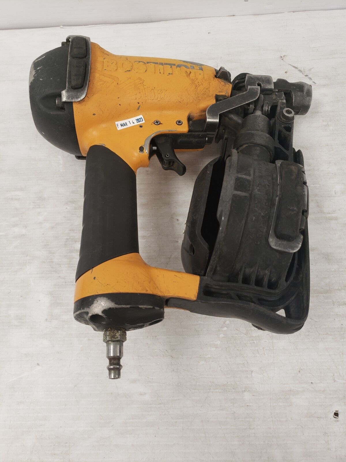 (18217-1) Bostitch RN46-1 Air Nailer