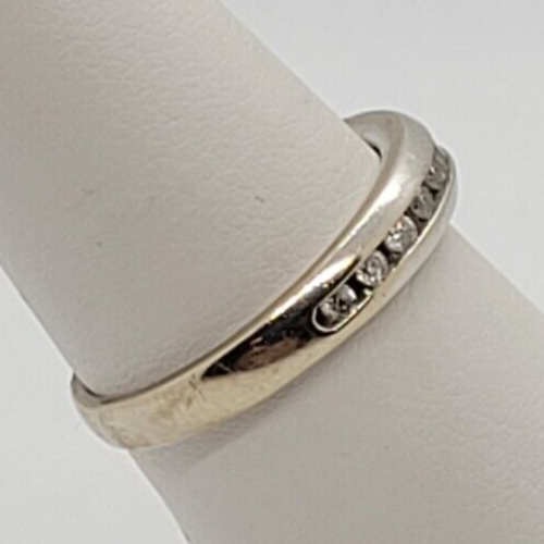 (NI-2107) Ladies 14K White Gold Ring