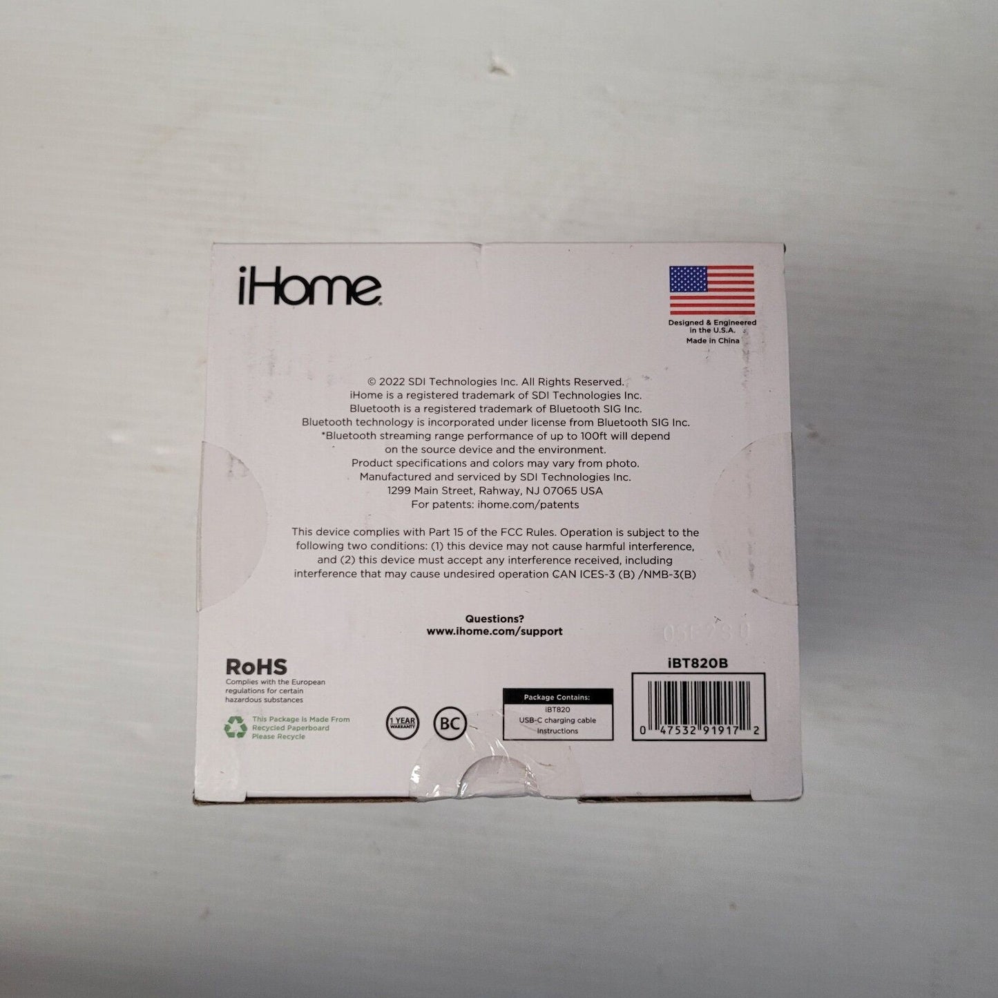 (N76241-1) iHome IBT820B Bluetooth Speaker