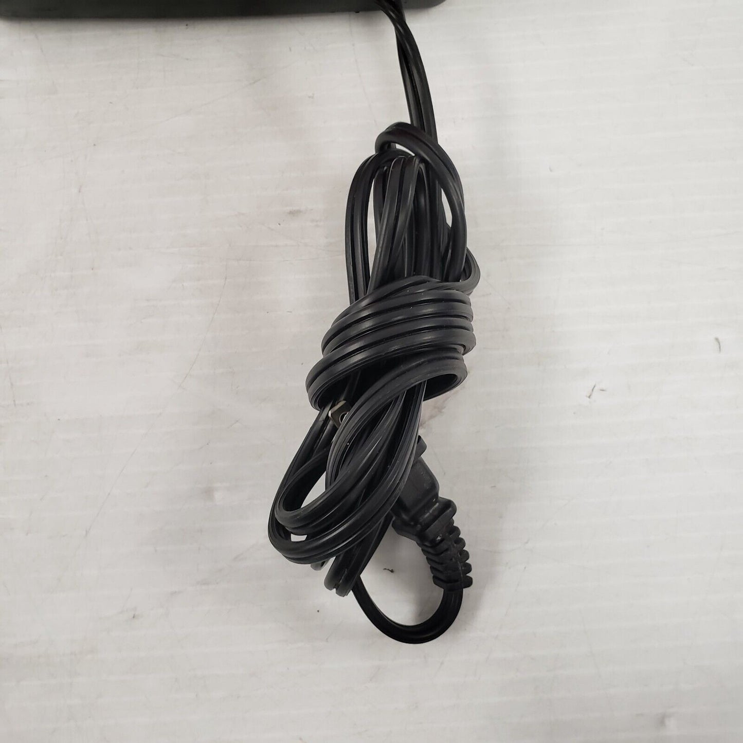 (I-34330) Chargeur et batterie Milwaukee 48-59-2401-1,5 Ah