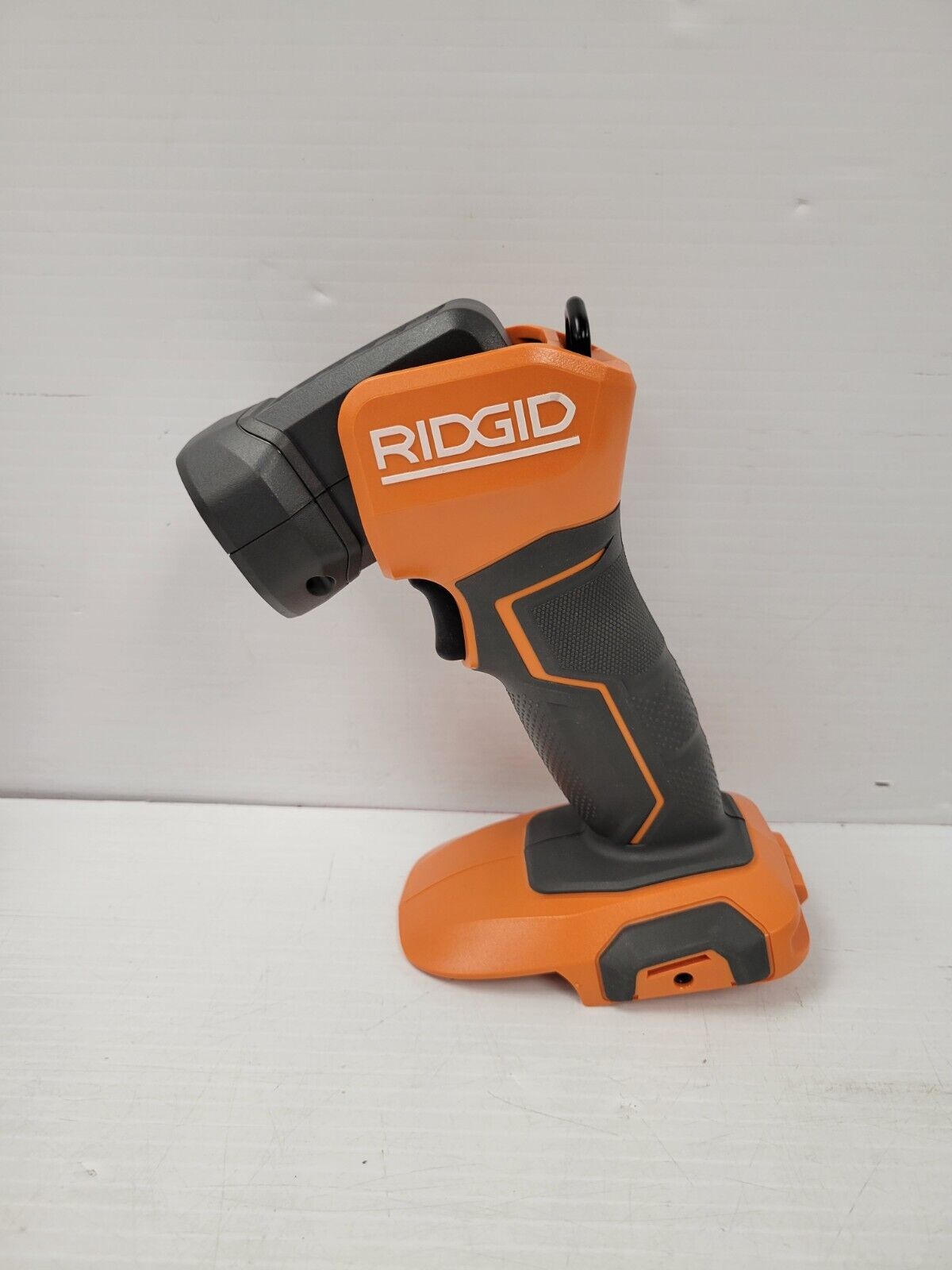 (52088-5) Ridgid R8695 Light