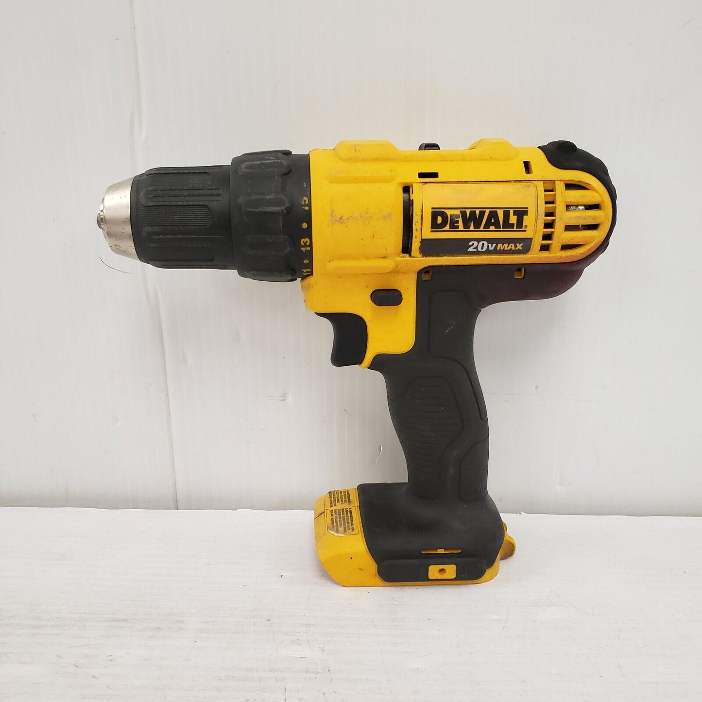 (21814-2) Dewalt DCD771 Drill