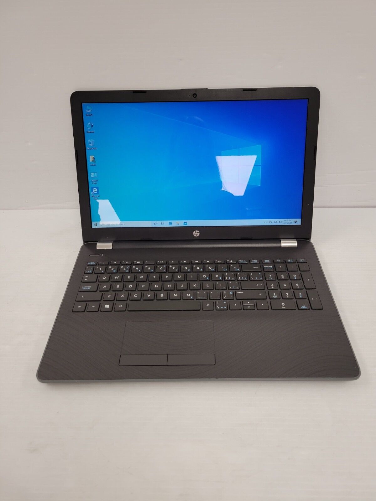 (45203-1) HP 15-BW028CA Laptop