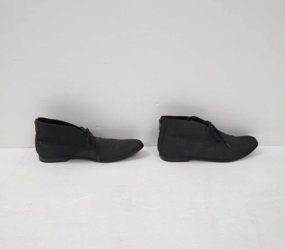 (21957-2) H&M Black Shoes - Size 8