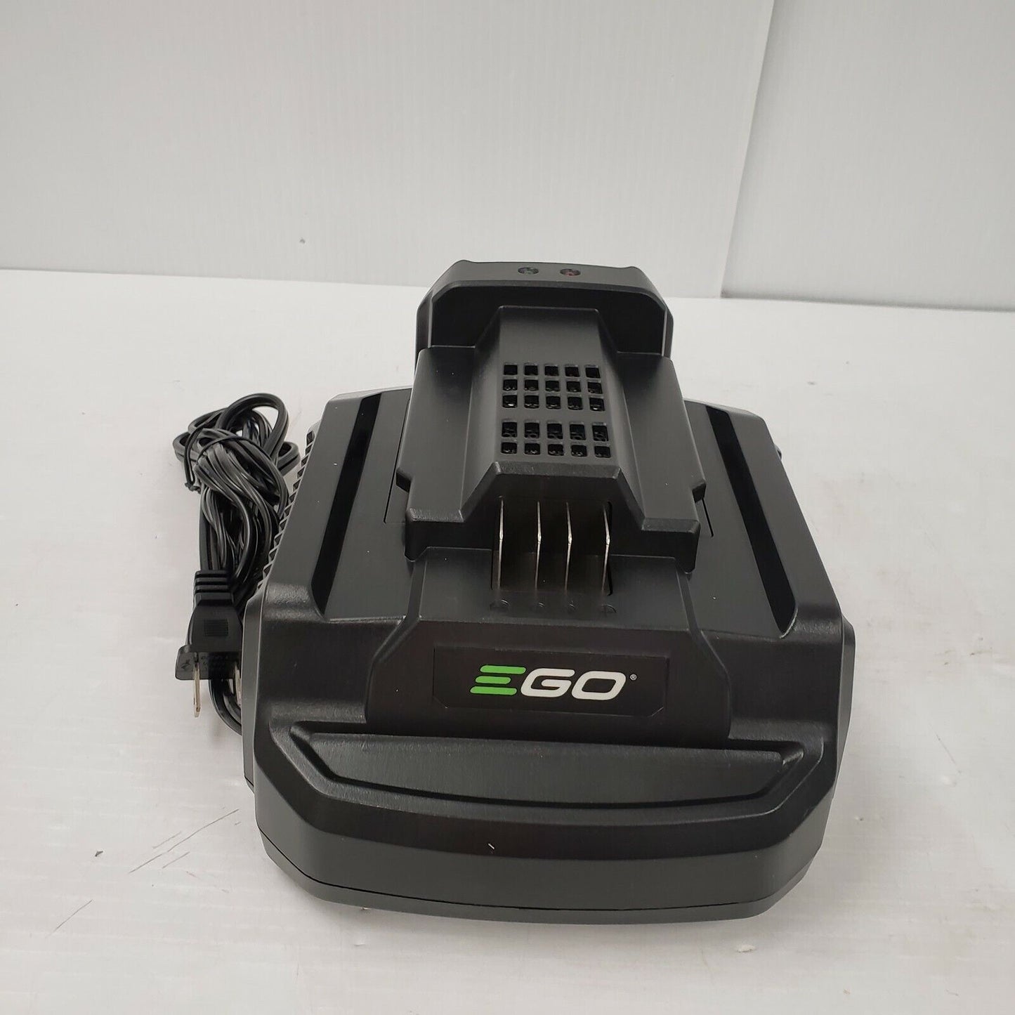 (20308-2) Chargeur de batterie EGO CH2100