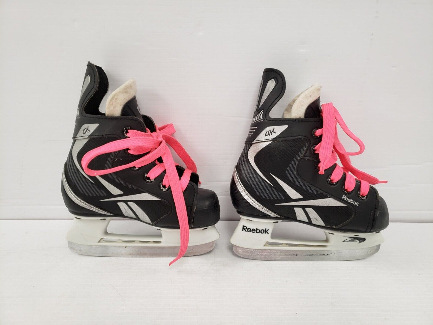 (51499-5) Reebok 4K Skates - Size 9