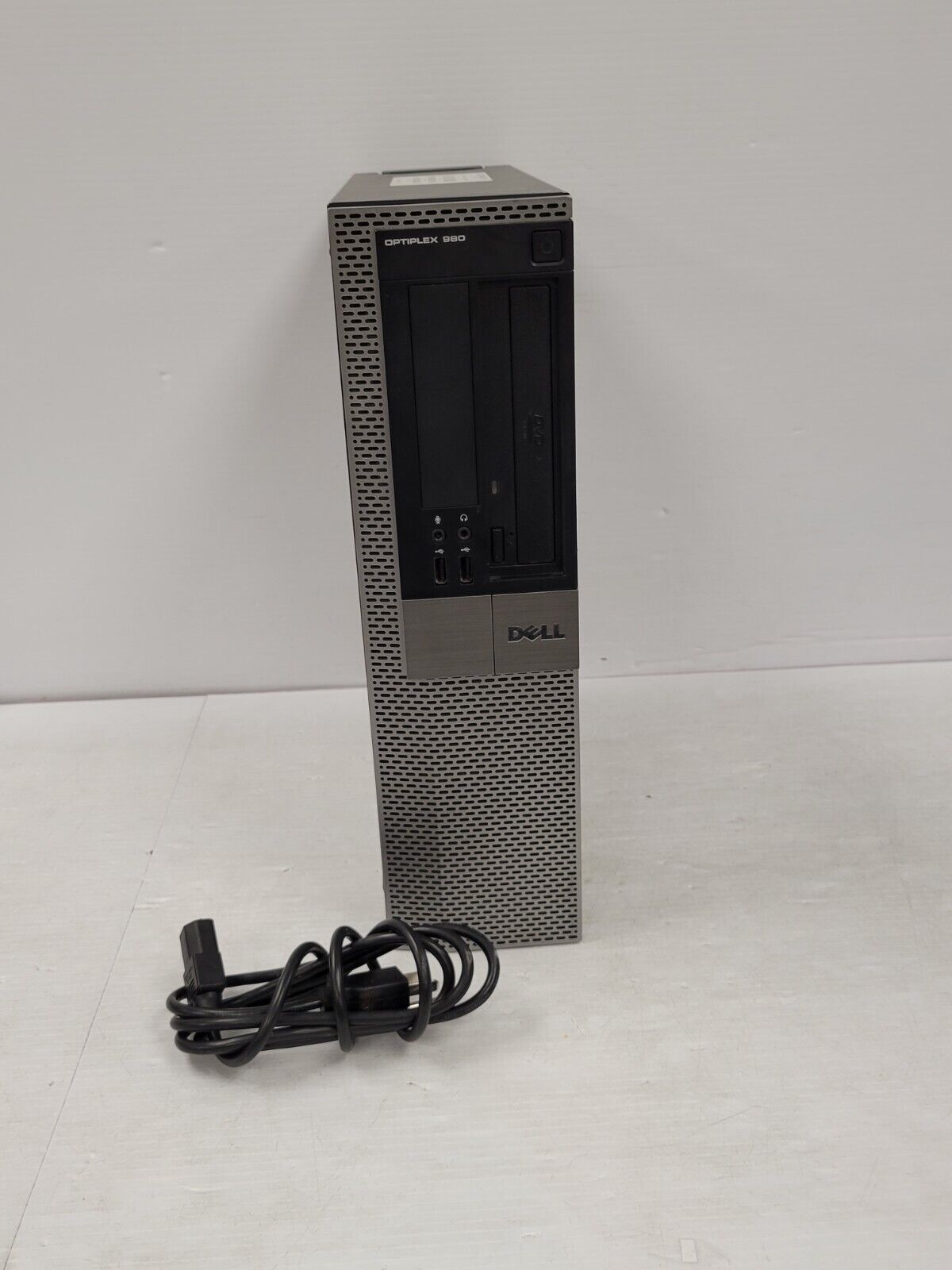 (29868-1) Tour de bureau Dell Optiplex 980