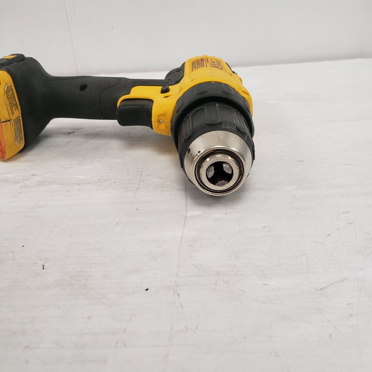 (21814-2) Dewalt DCD771 Drill