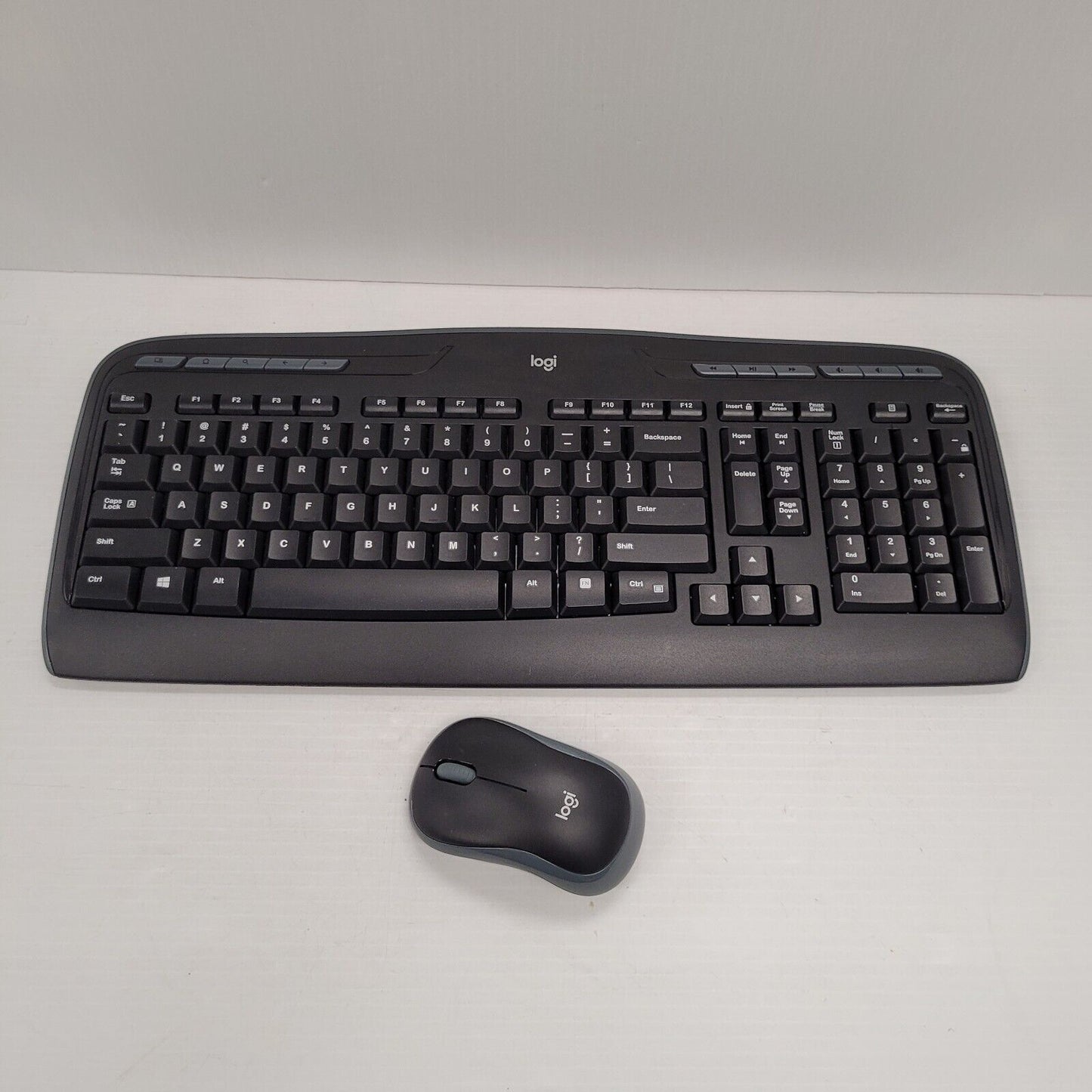 (N74072-1) Ensemble clavier et souris Logitech Y-R0067