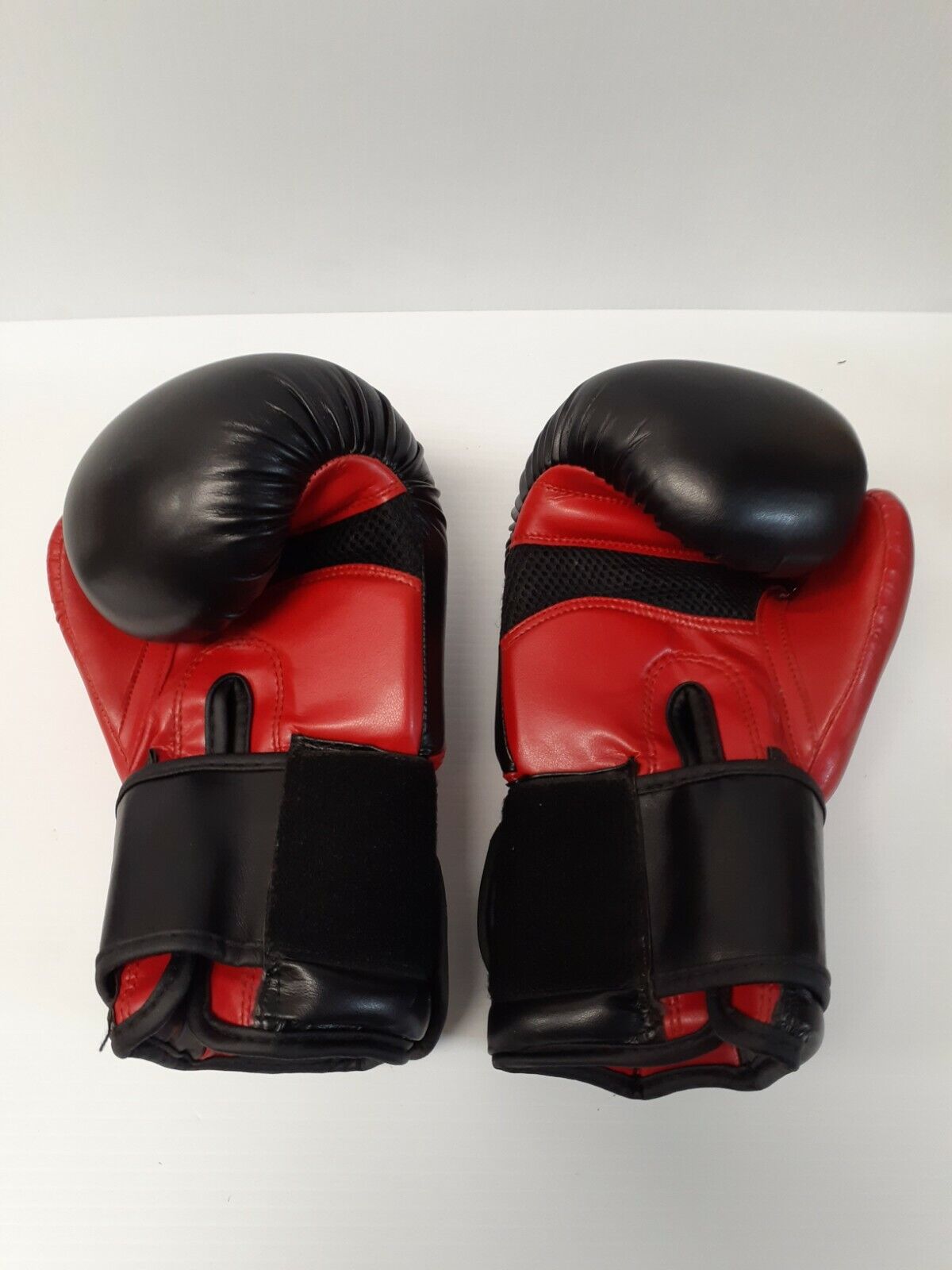 (N13951-2) Thai Strike Power Punch Boxing Gloves