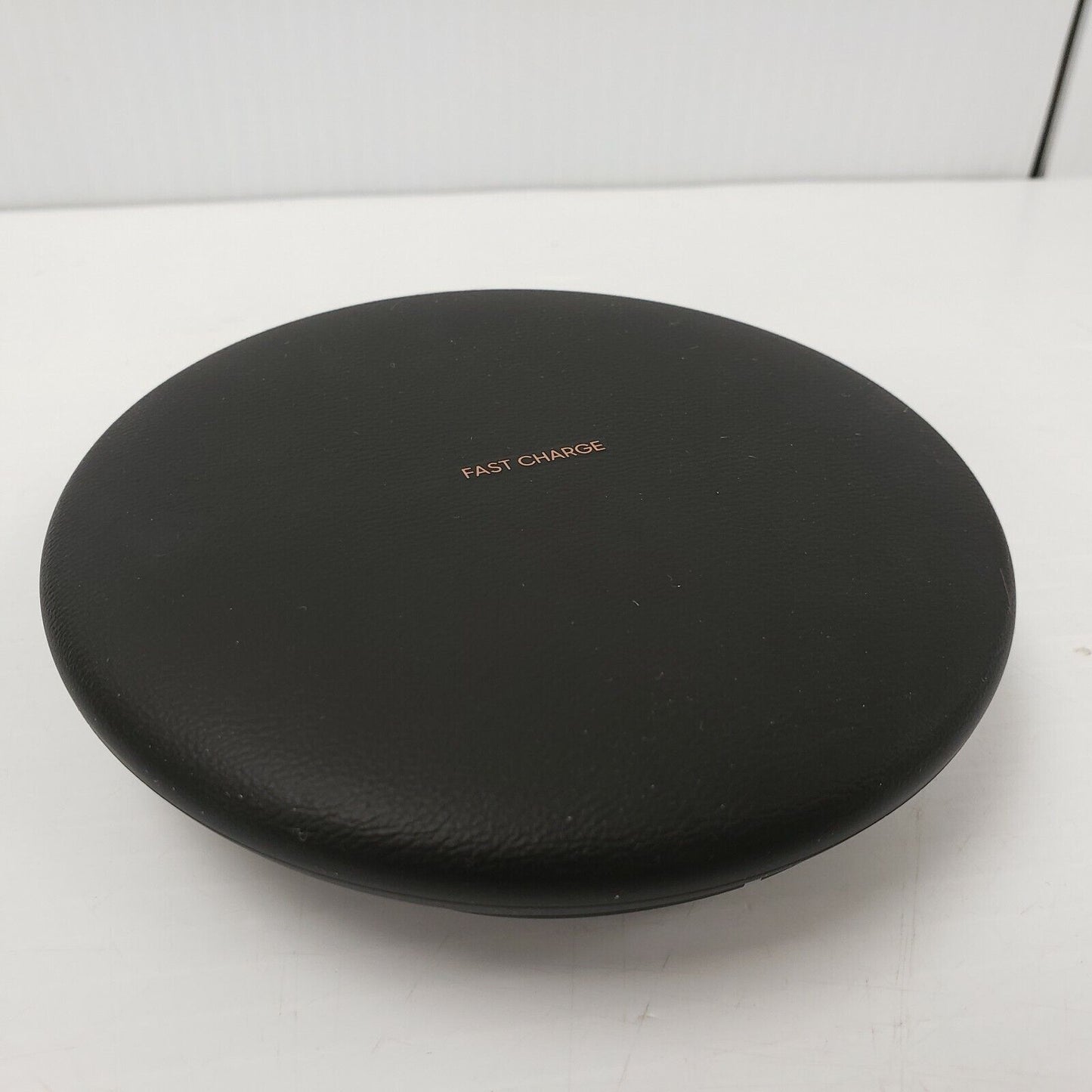 (8026-2) Samsung EP-PG 950  Wireless Charger
