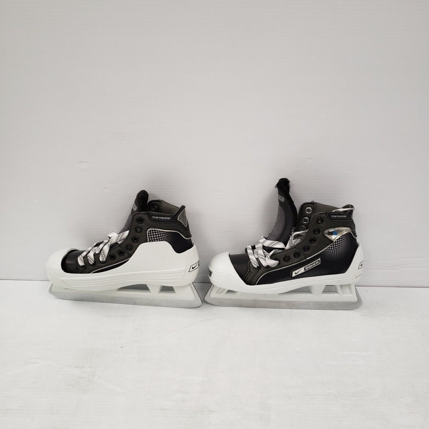 (I-10840) Bauer Lite Speed Goalie Skates - Women's Size 5