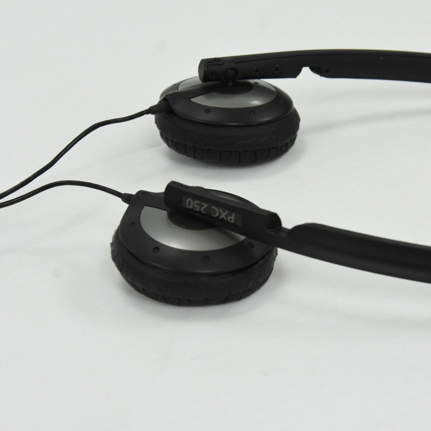 (I-8694) Sennheiser PXC250 Noise Cancelling Headphone