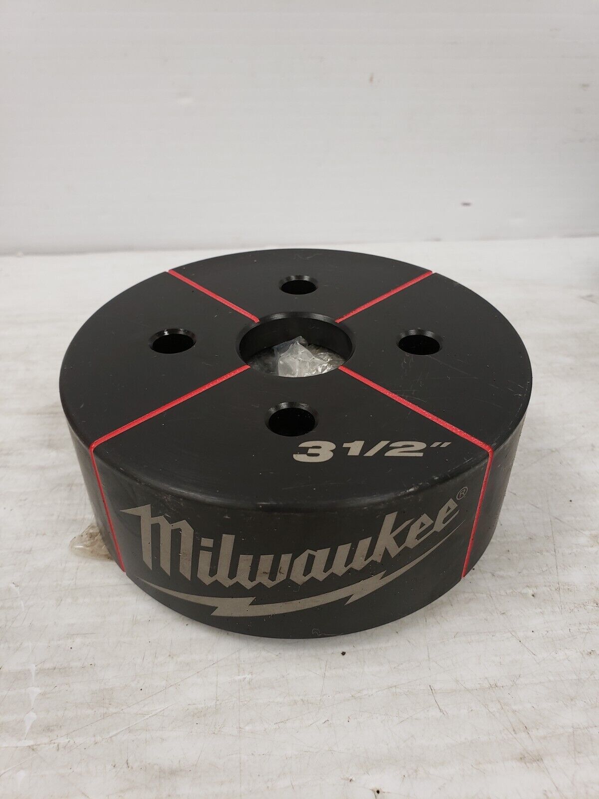 (I-32422) Milwaukee 46-16-2695 Knock Out Kit