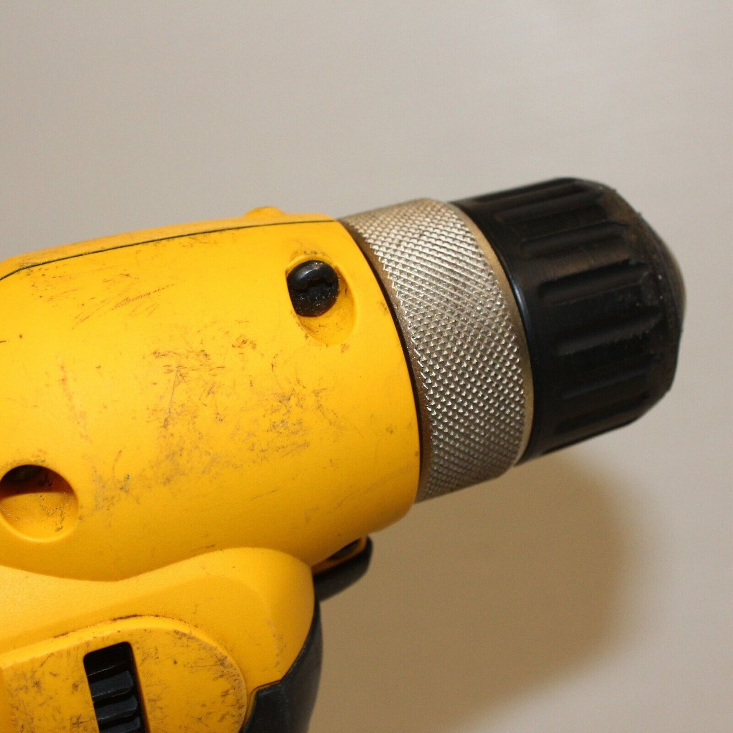 (NI-9828) Dewalt Corded Drill