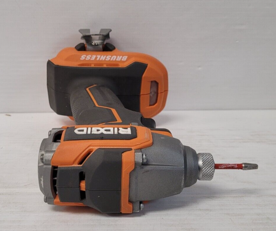 (N80802-3) Ridgid R8711 Drill