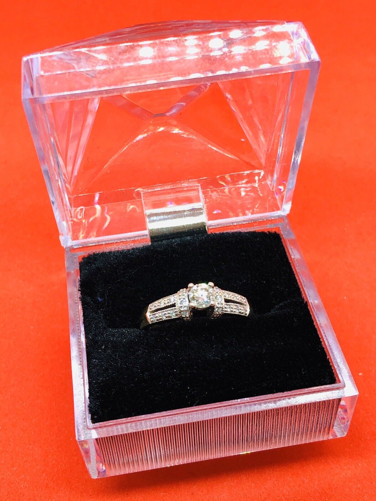 N046180 Bague Or Diamant