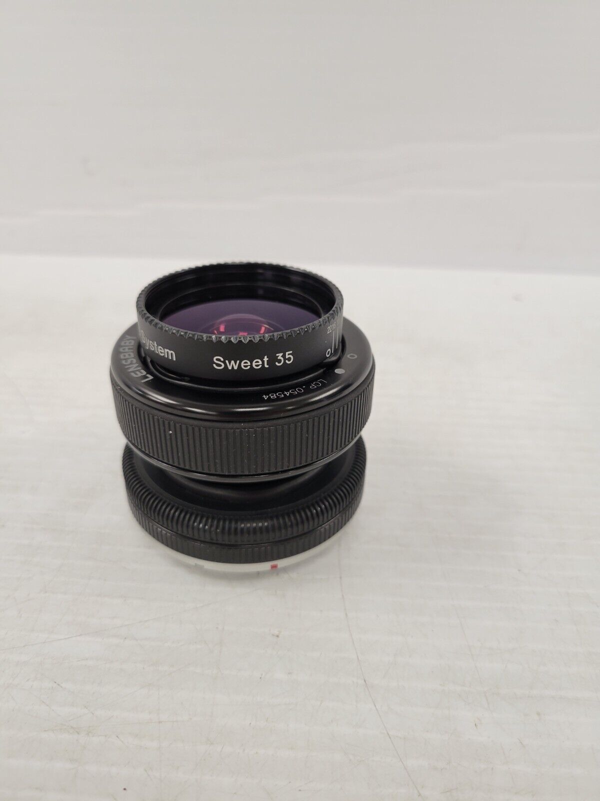 (53360-3) Lens Baby LCP 054584 Sweet 35 Lens