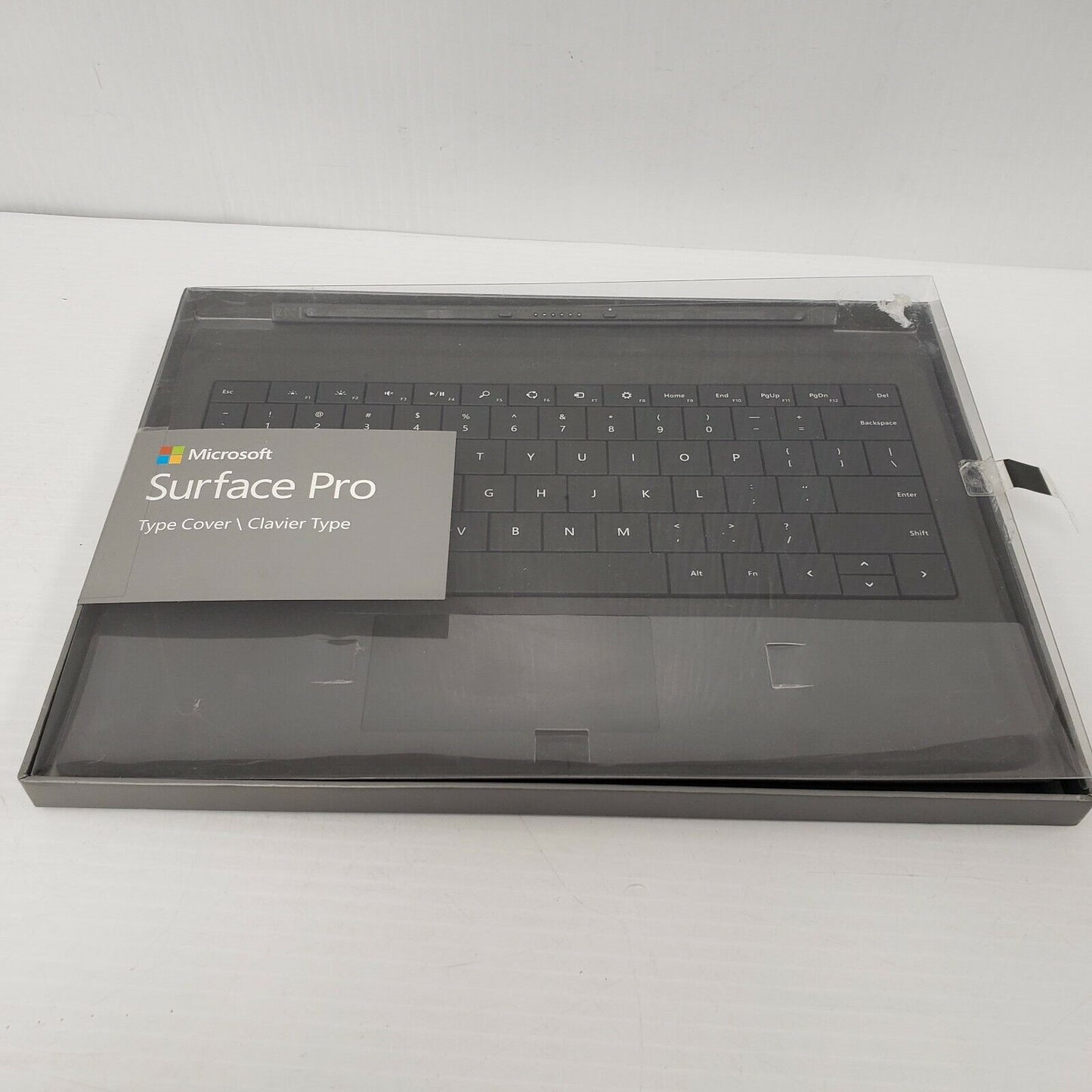 (I-24764) Microsoft 1701 Surface Pro Type Cover