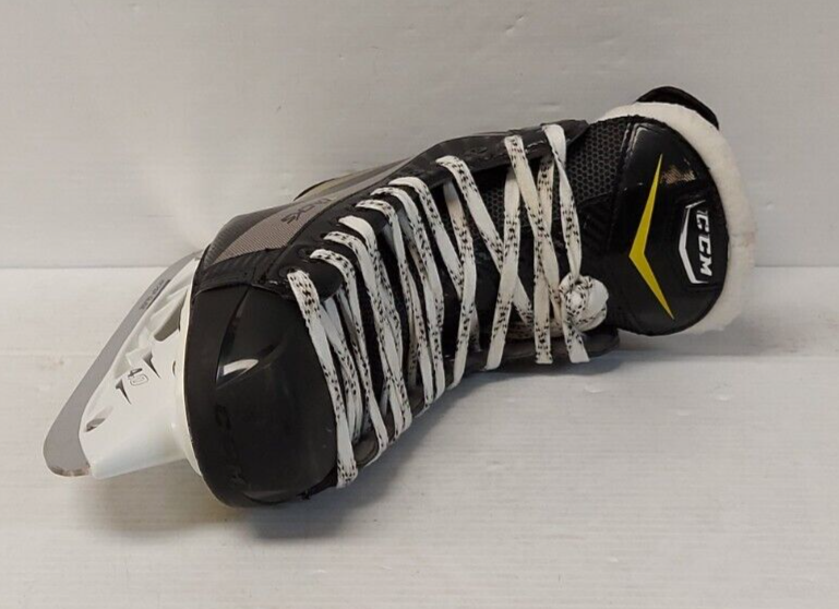 (N81412-1) CCM Tacks Legend Hockey Skates Sz: 10m