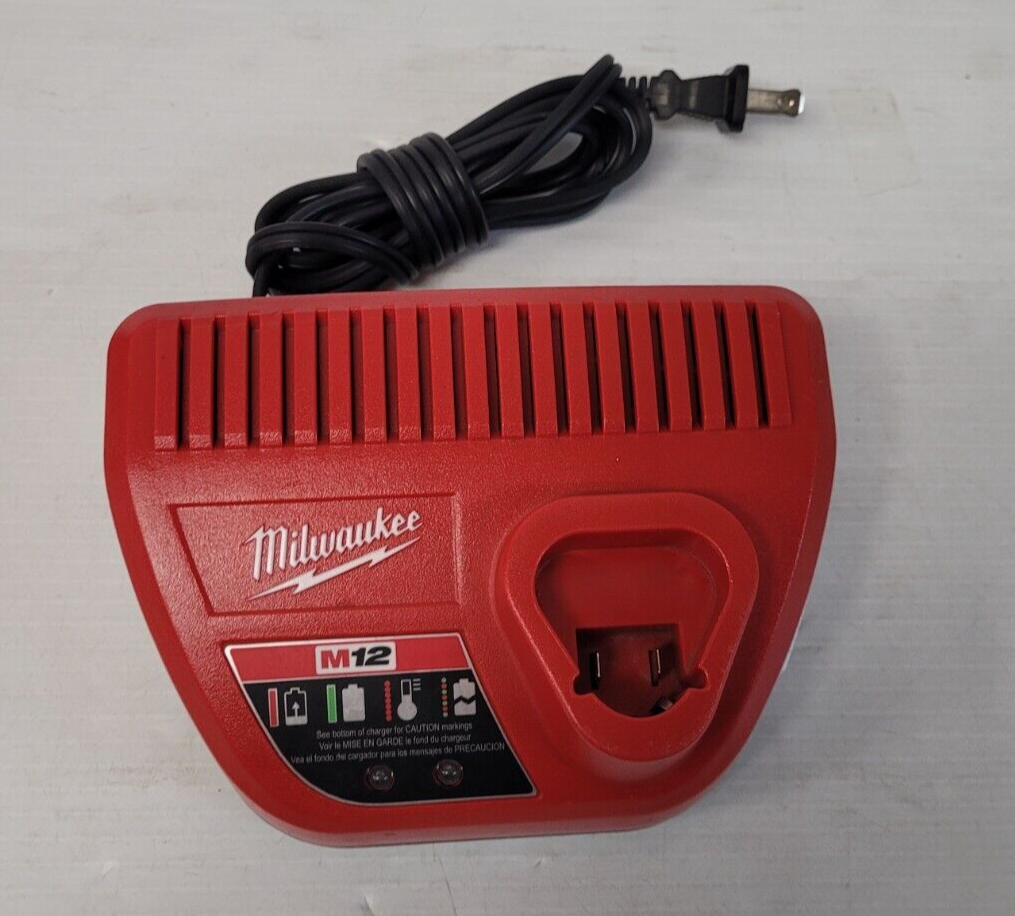 (N79174-4) Milwaukee 48-59-2401 Battery Charger