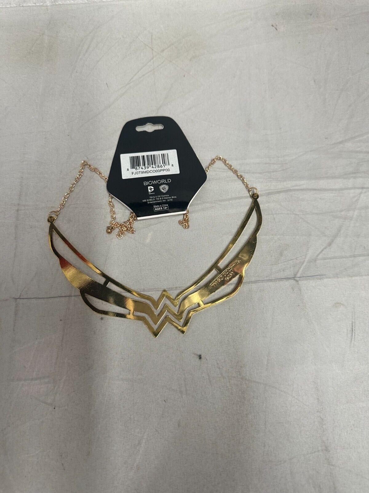 (LUP) Grand collier à pendentif Wonder Woman