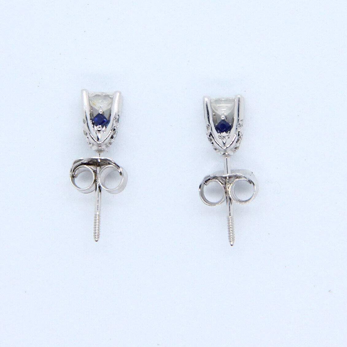 (N12984-1) Boucles d'oreilles en or blanc 14 carats 1,50 g 