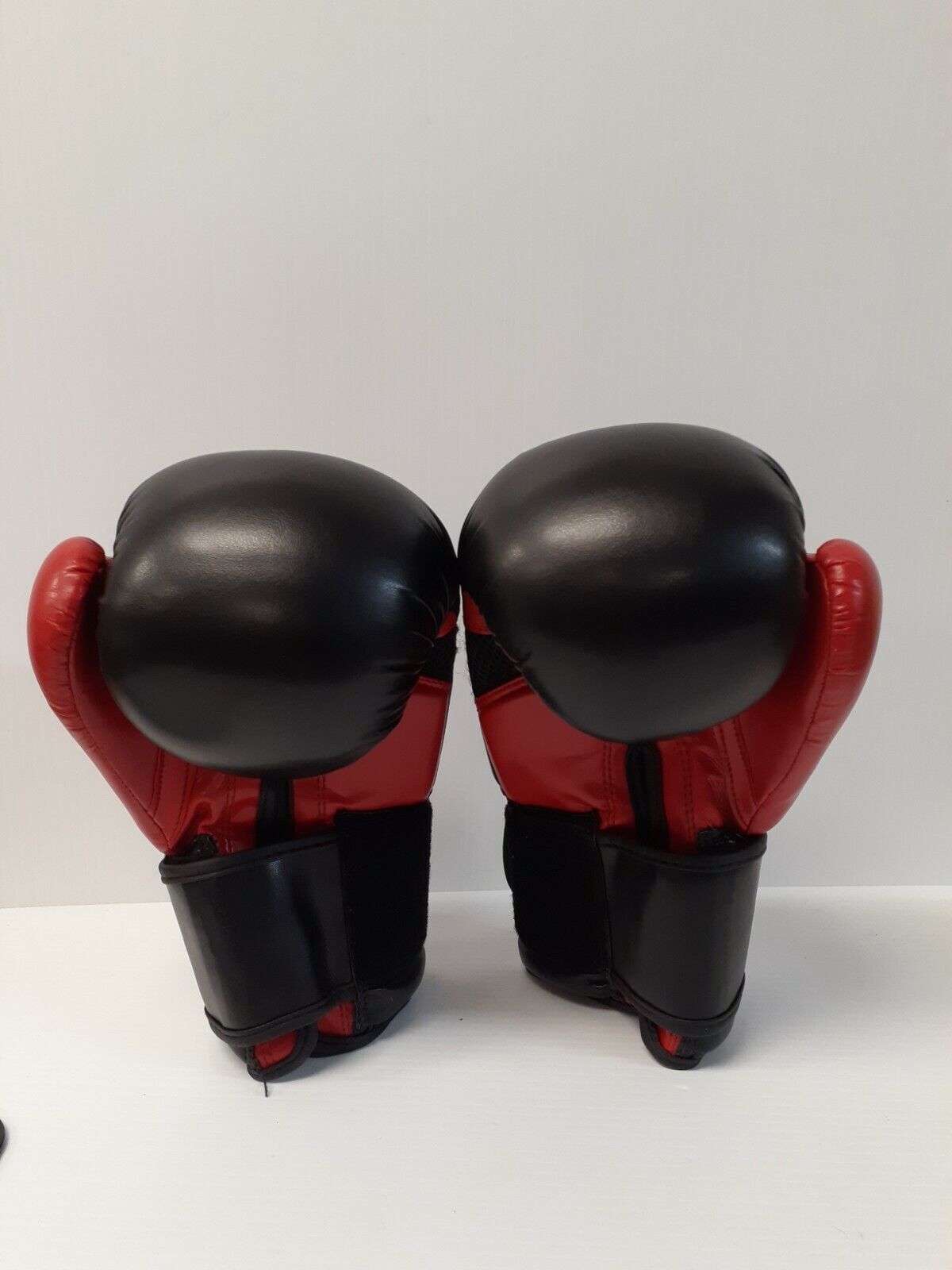 (N13951-2) Thai Strike Power Punch Boxing Gloves