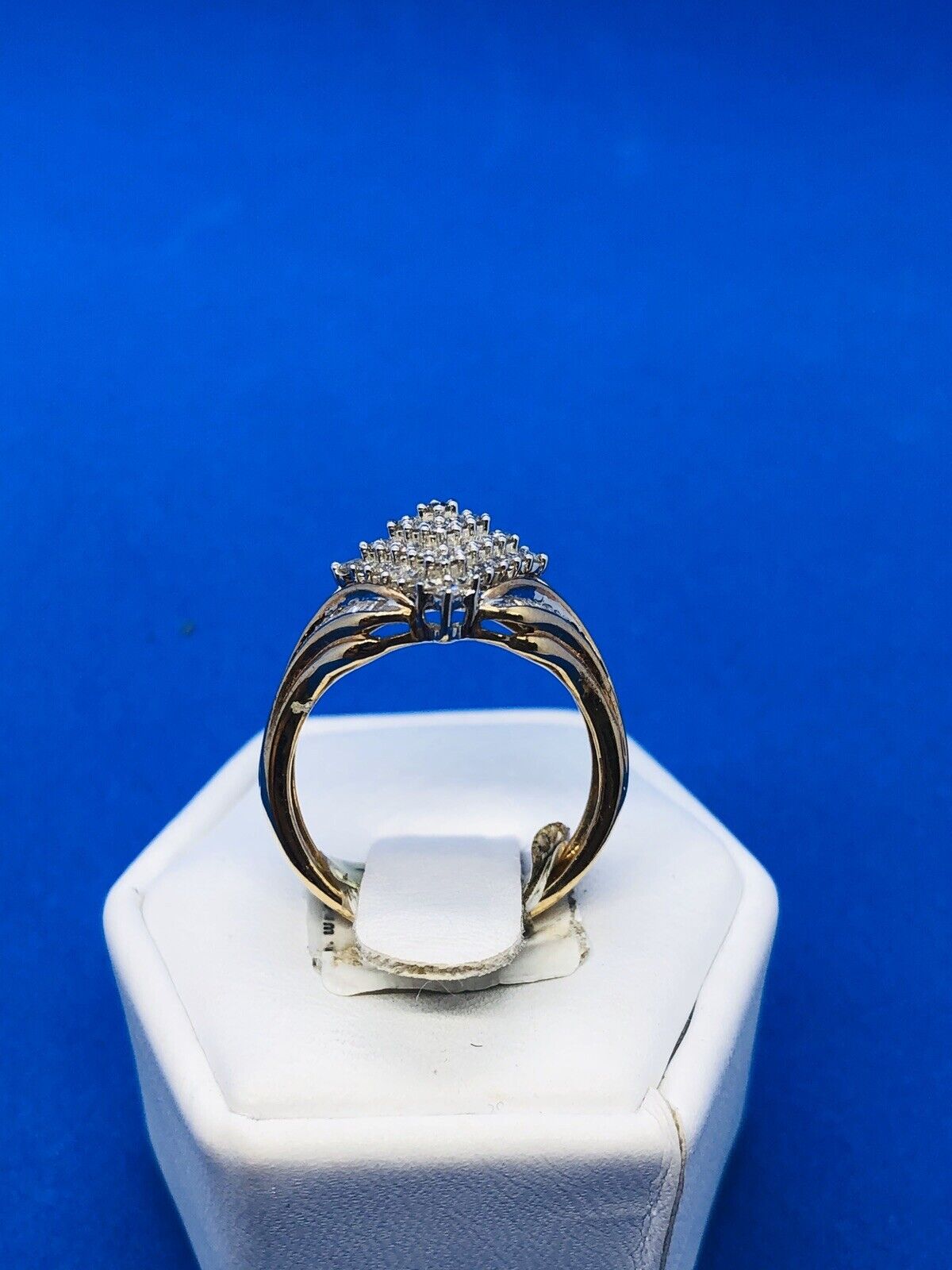 (N5421) Ladies 10K Gold Ring