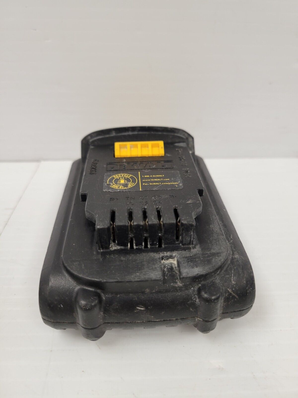 (48215-3) Batterie Dewalt DCB201