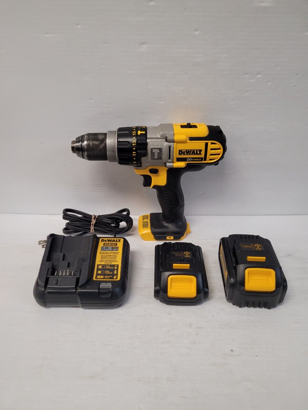 (N77229-1) DeWalt DCD985 Hammer Drill