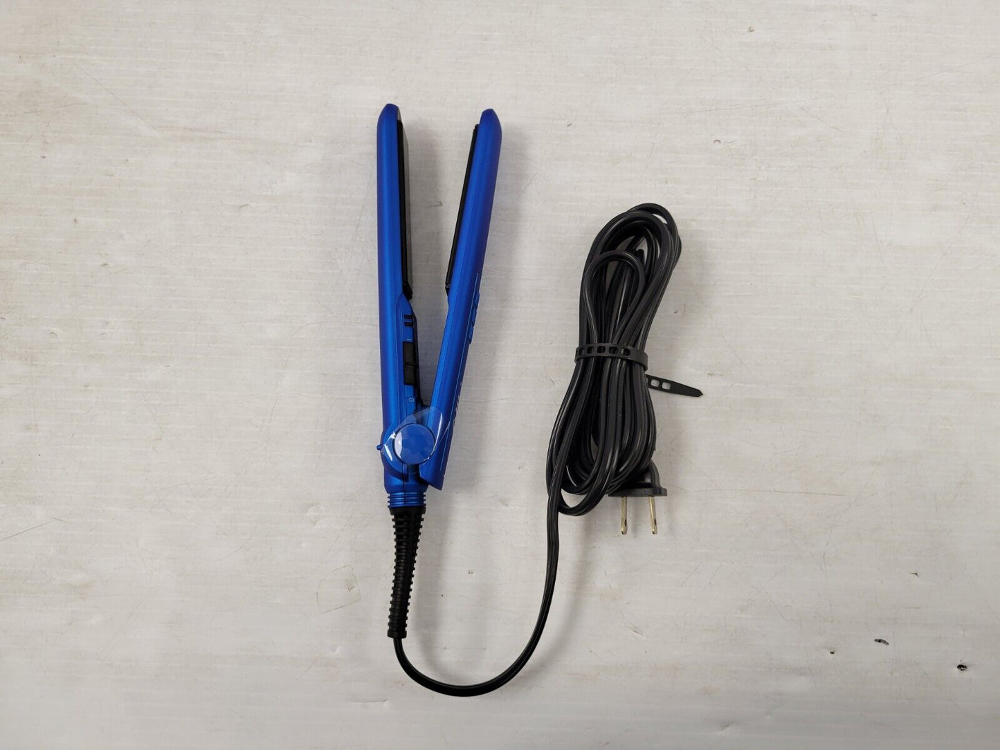 (54774-1) FWD Compact Ceramic Straightener