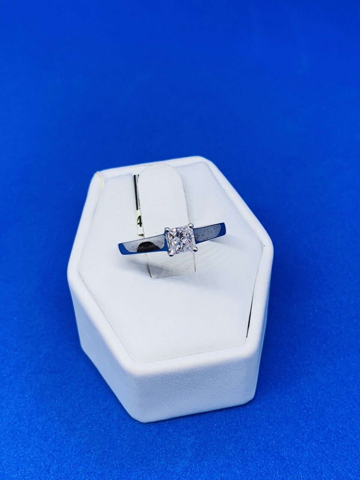 (N1476) 14k White Gold Princess Solitaire Diamond Ring