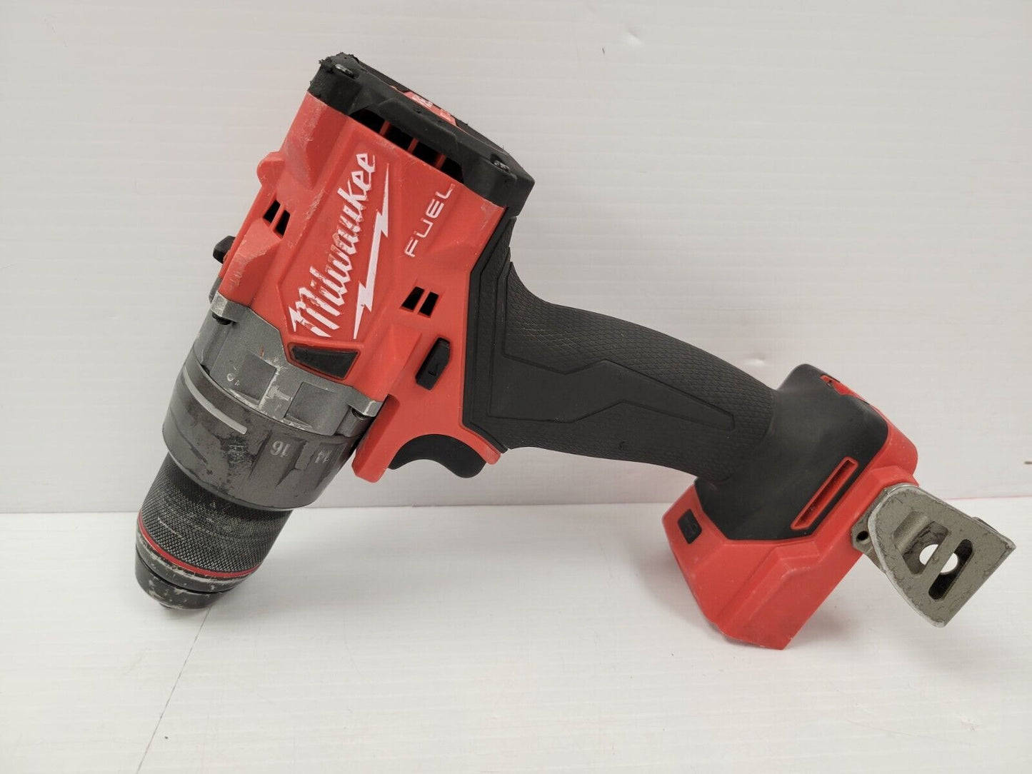 (51071-3) Milwaukee 2904-20 Hammer Drill