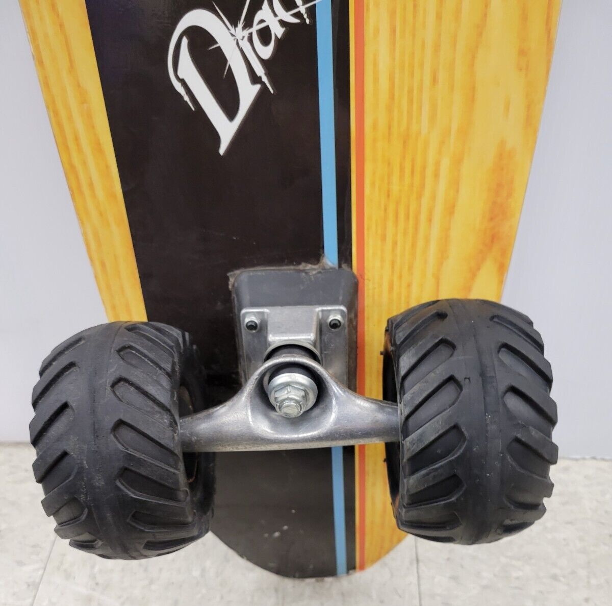 (52793-1) Diamond Tek Mountain Board Long Board