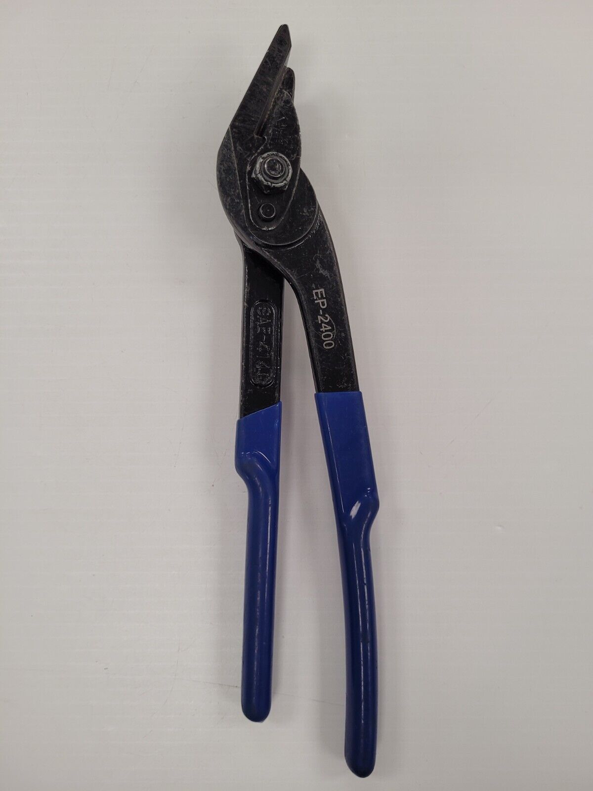 (N71579-1) Blue Handle Economy Strap Shears