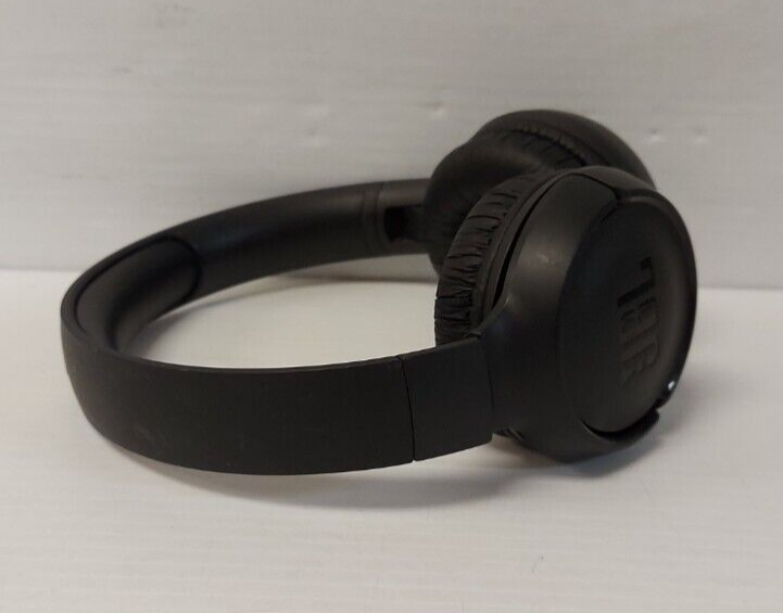 (N81597-1) JBL Tune500bt Headphones