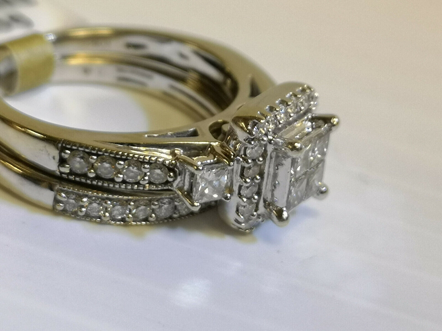 (N42666) 10K White Gold Wedding Set w/ Diamonds