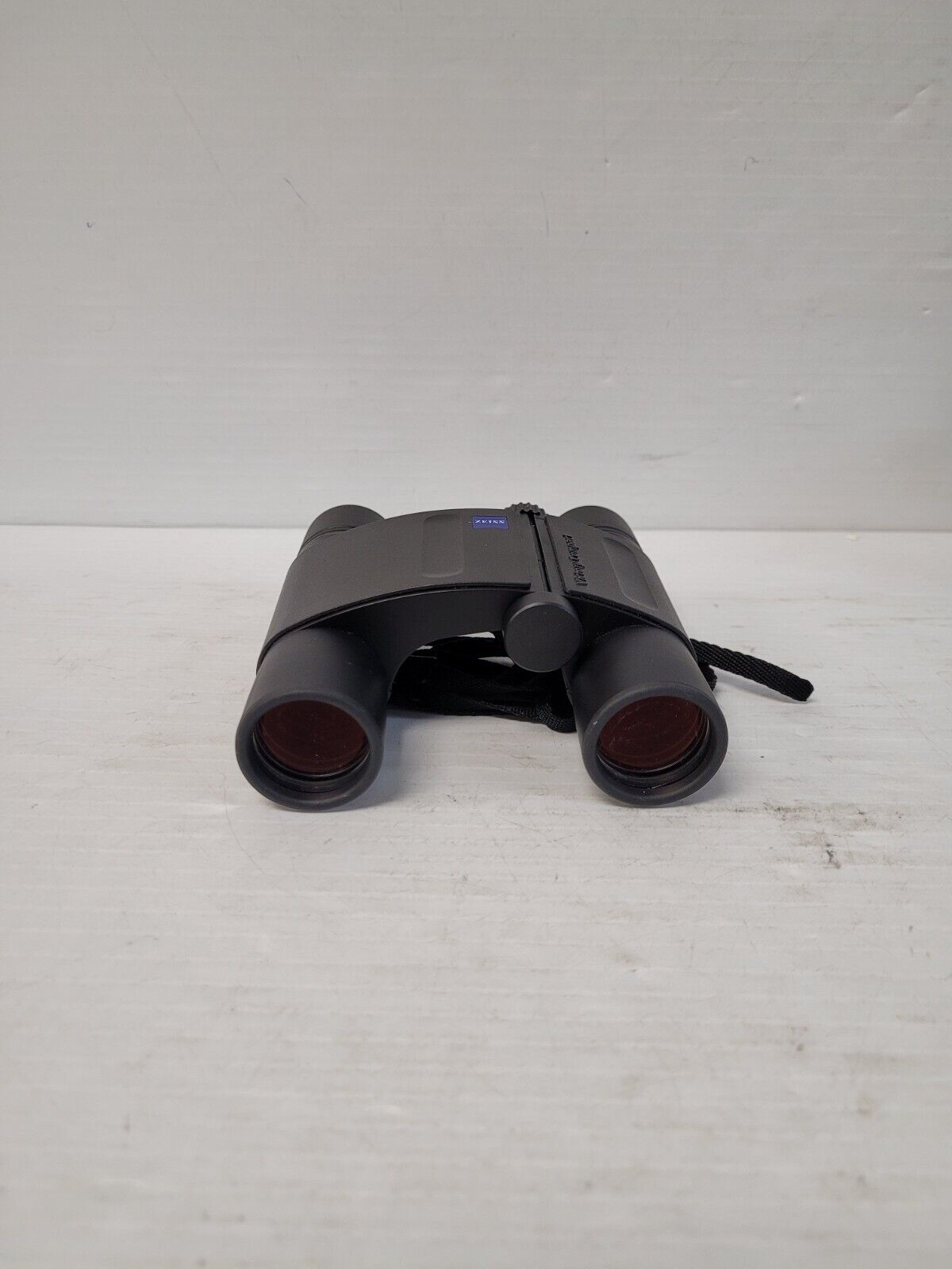 (N78349-1) Zeiss 2970909 Victory Compact Pocket Binoculars